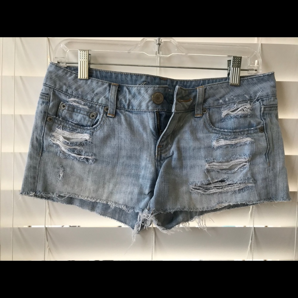American Eagle distressed shorts size 2